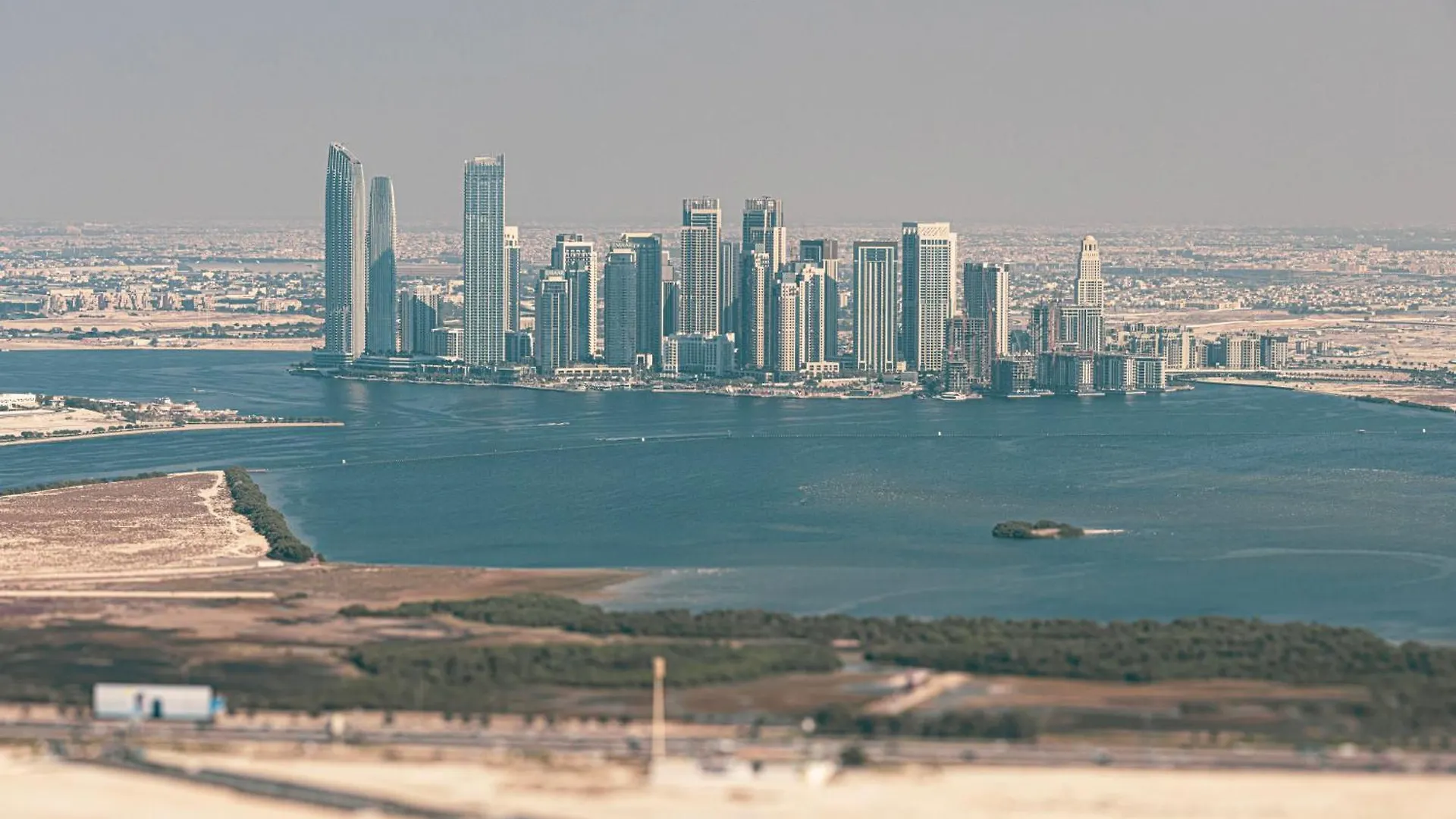 Apartment Amazing Oasis 1500 Sqft View Hotel Amenities Dubai United Arab Emirates