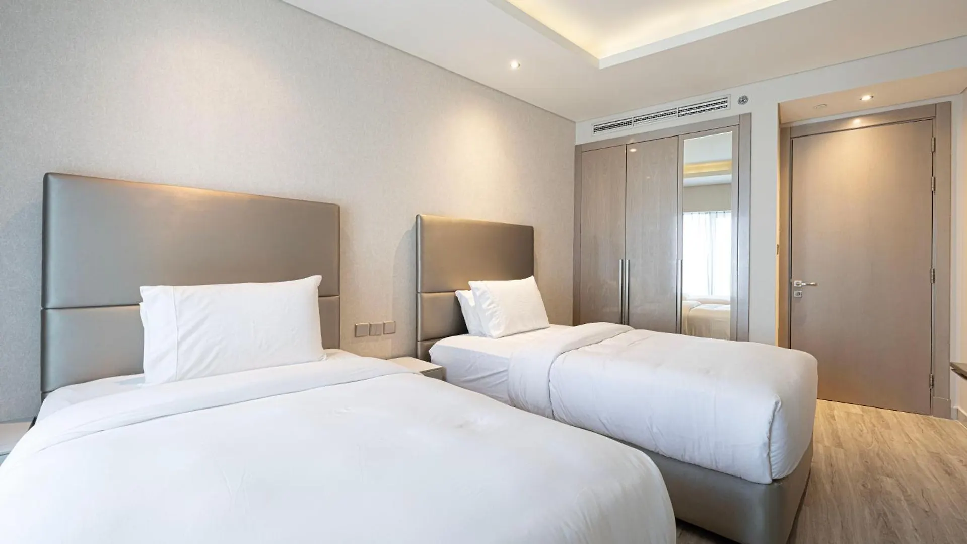 Amazing Oasis 1500 Sqft View Hotel Amenities Dubai 0*,  United Arab Emirates